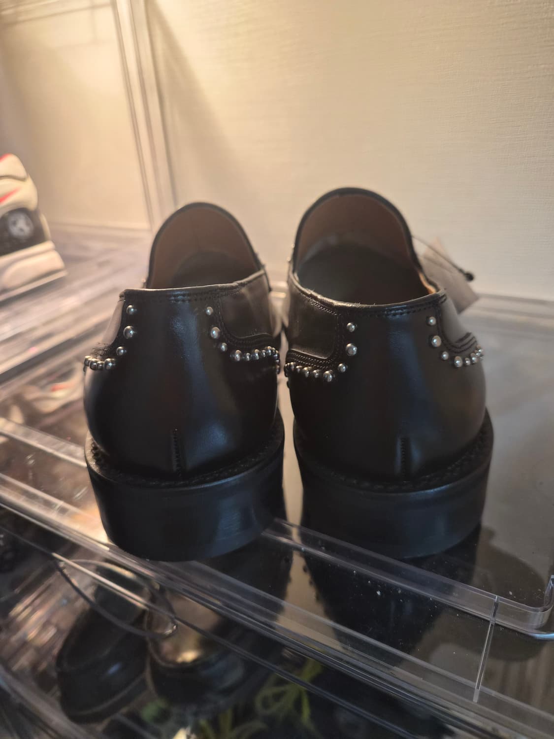 새제품 255) 커스텀 멜로우 스터드 로퍼 팝니다 상품이미지2