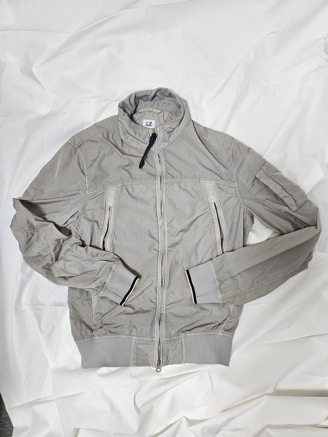 C.P컴퍼니 바람막이 M 상품이미지1