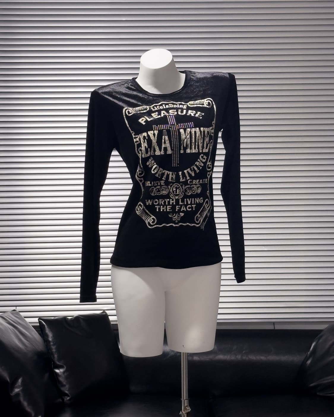 {Place Plan} Cross Velvet Long Sleeve    상품이미지1