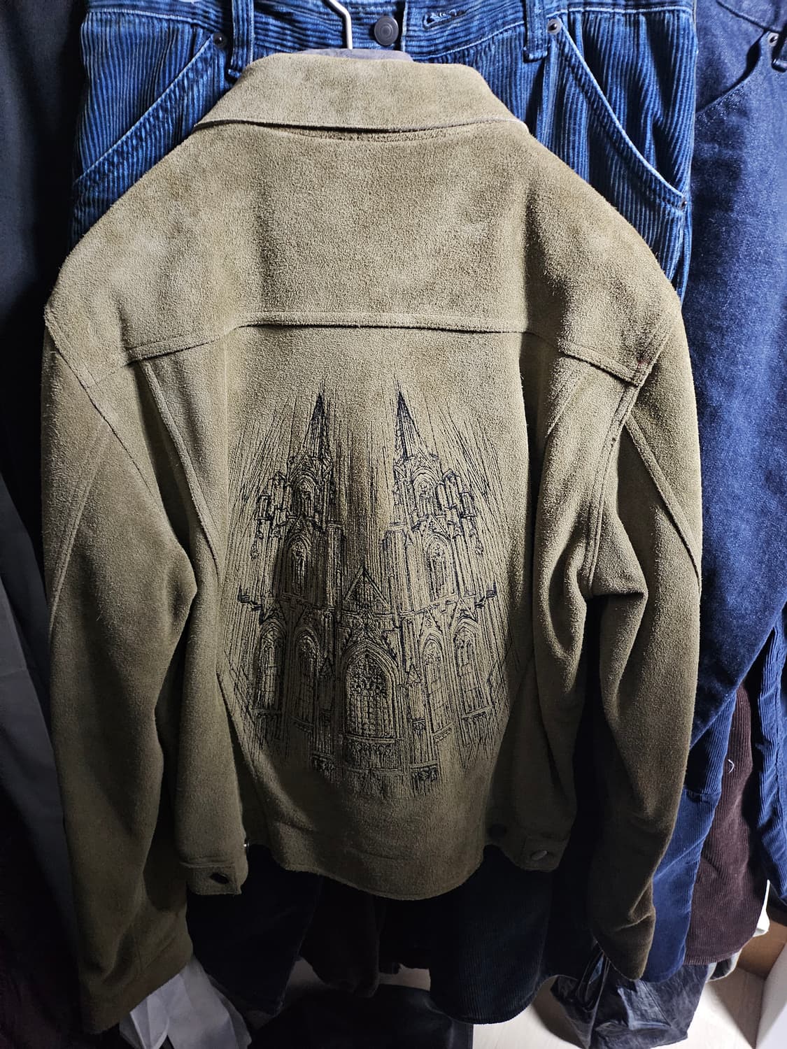 언더마이카 대성당 스웨이드 자켓 판매합니다 상품이미지4
