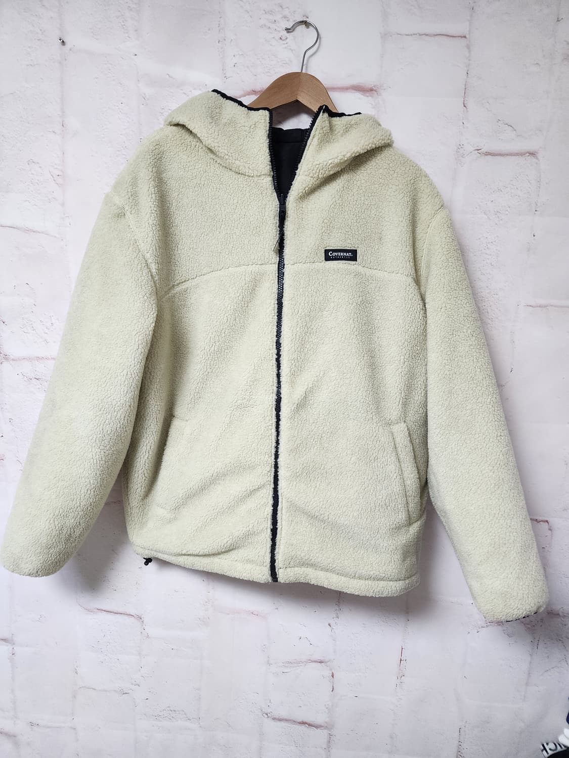 커버낫 블랙 양면 후드 패딩
 상품이미지6