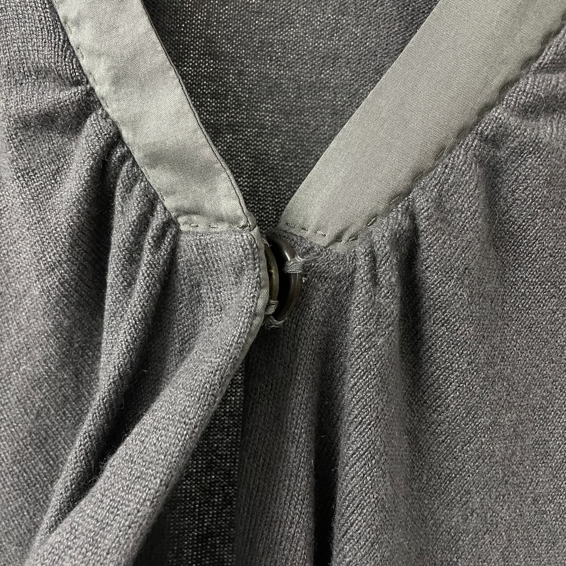 브루넬로 쿠치넬리 브이넥 니트 L(W) 상품이미지6