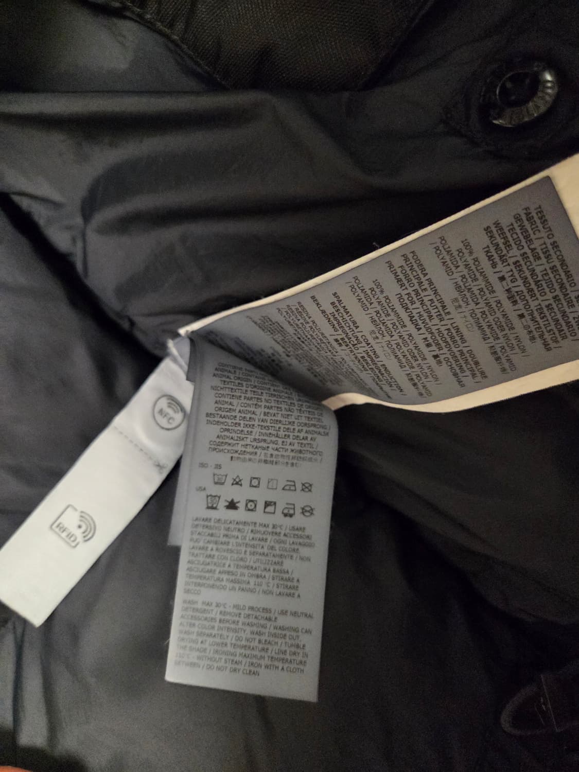 스톤아일랜드 크링클랩스 23fw 논후드 블랙 상품이미지5