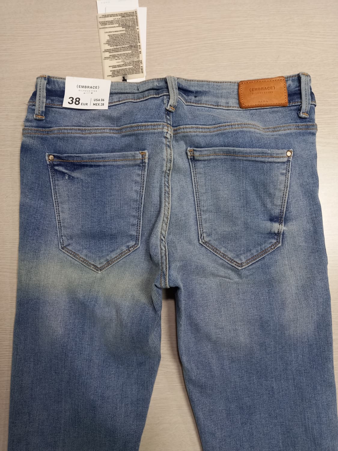 26 새상품 ZARA embrace 워싱 스판스키니 연청 26-629 상품이미지4
