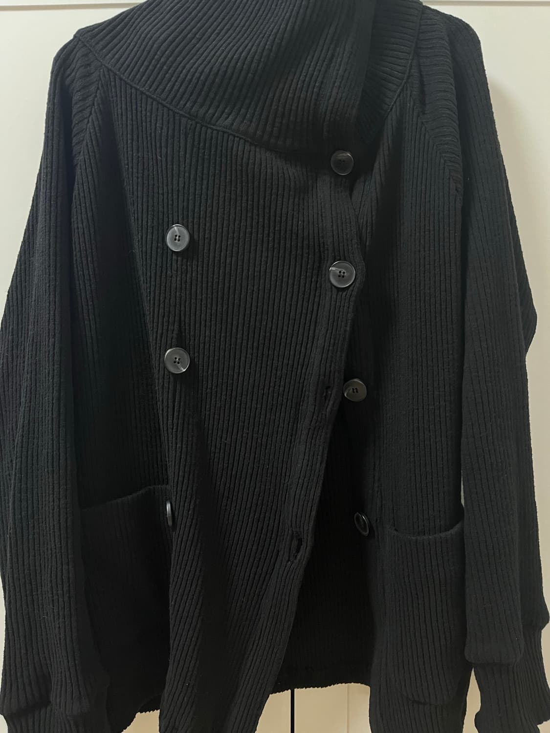 인앤양인하모니 더블버튼 가디건 블랙 상품이미지2