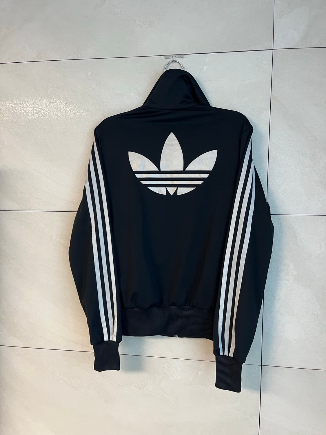 아디다스 제니깔 딱붙핏 져지 블랙,실버 (95 size) 상품이미지1