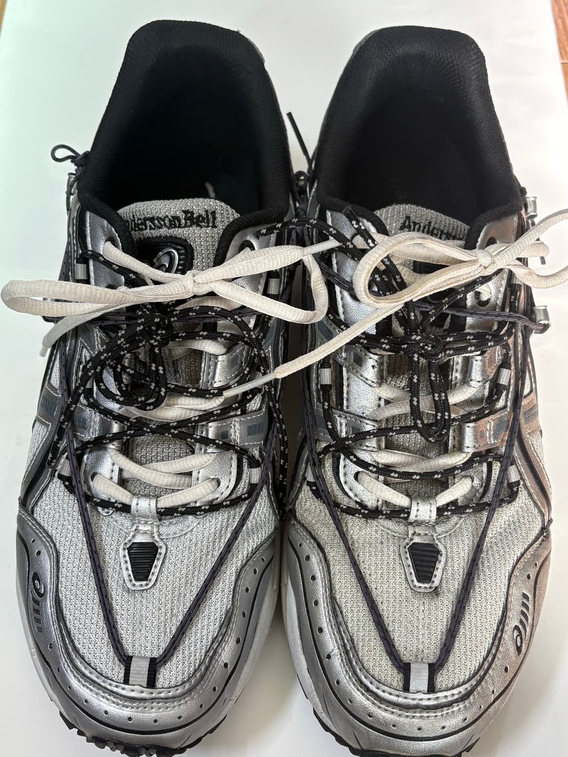 아식스 x 앤더슨벨 젤 1090 글레이셔 그레이 실버 상품이미지1