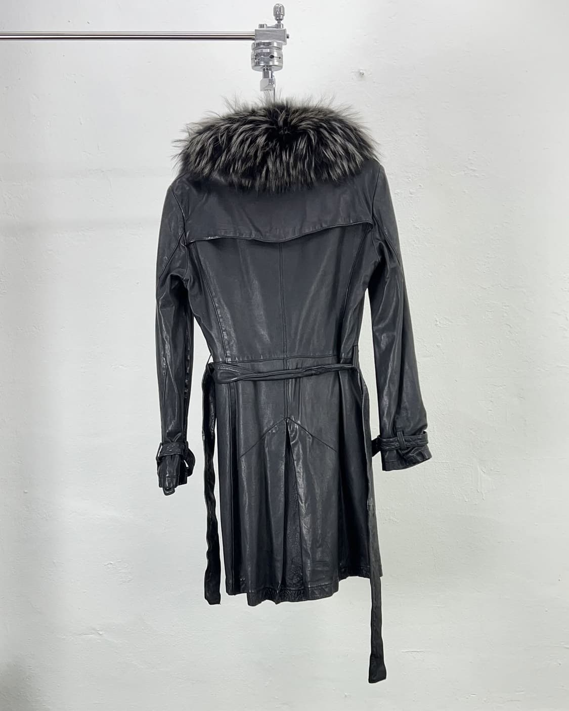 조르지오 브라토 폭스 퍼 벨티드 쉽 레더 코트  상품이미지6