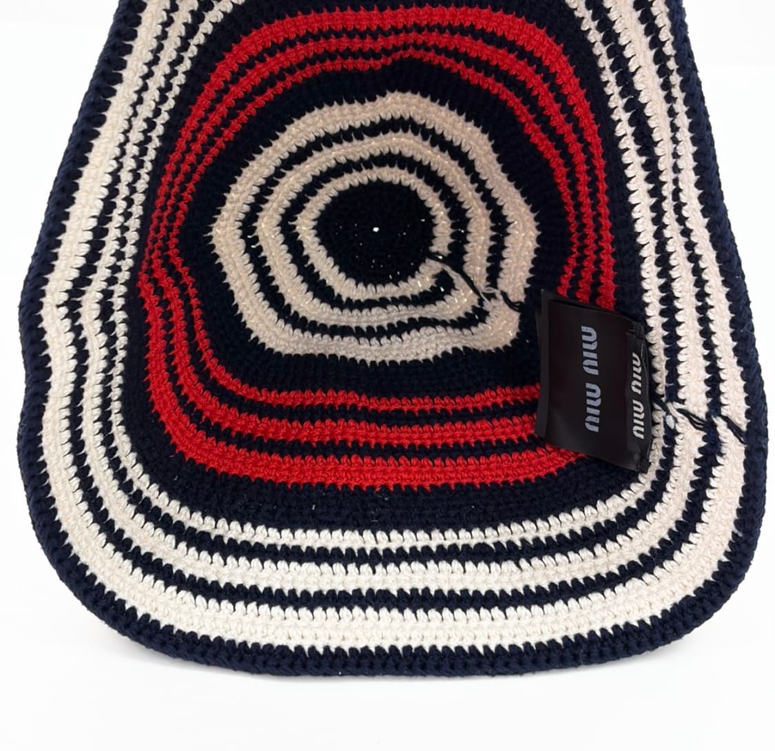[OS] 미우미우 여성 로고 크로셰 스트라이프 니트 비니 버킷햇 모자 상품이미지4