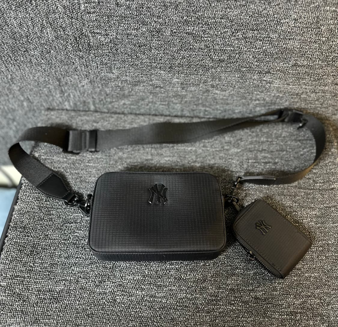 MLB 뉴욕 양키스 크로스백 블랙 상품이미지3