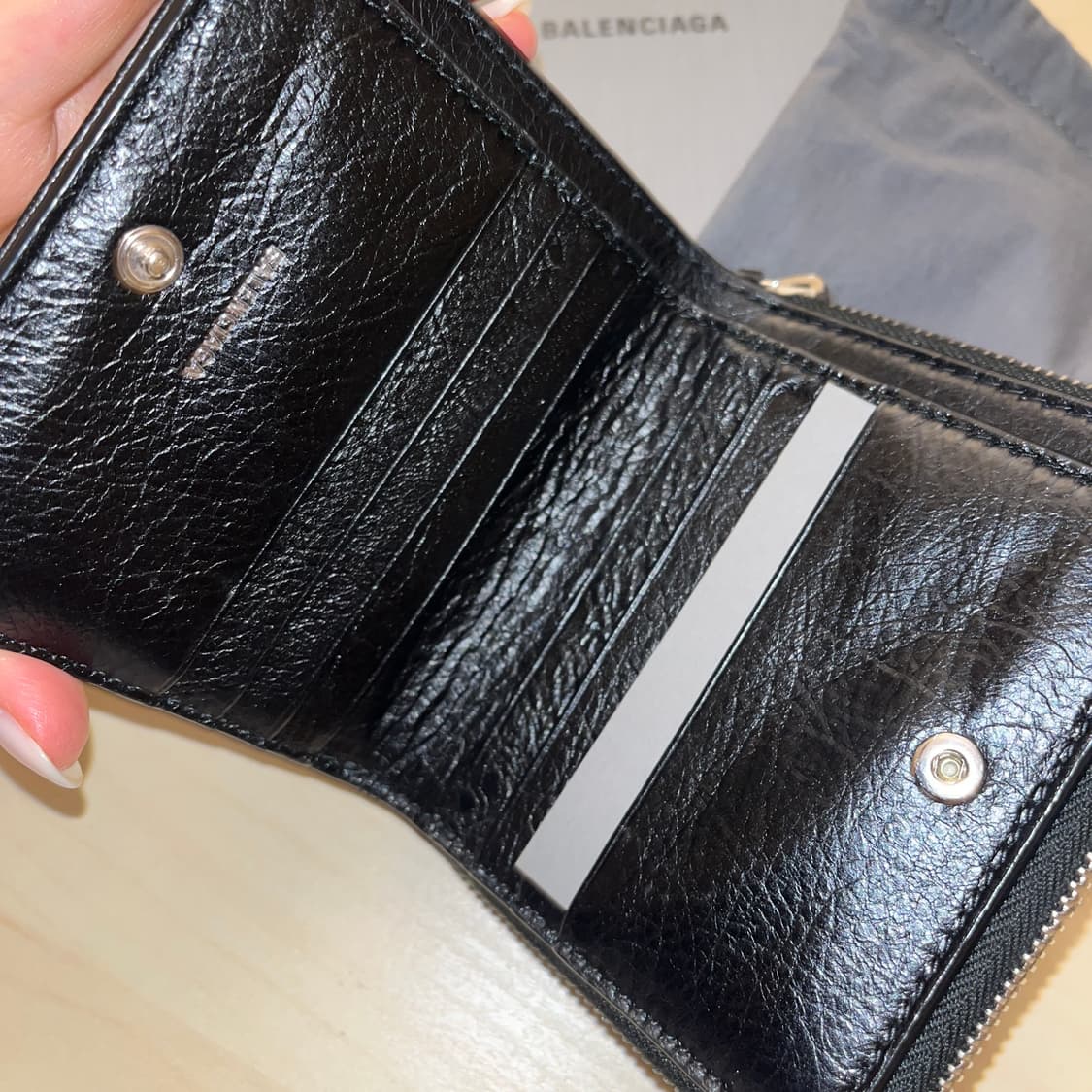 발렌시아가 모터 반지갑 상품이미지2