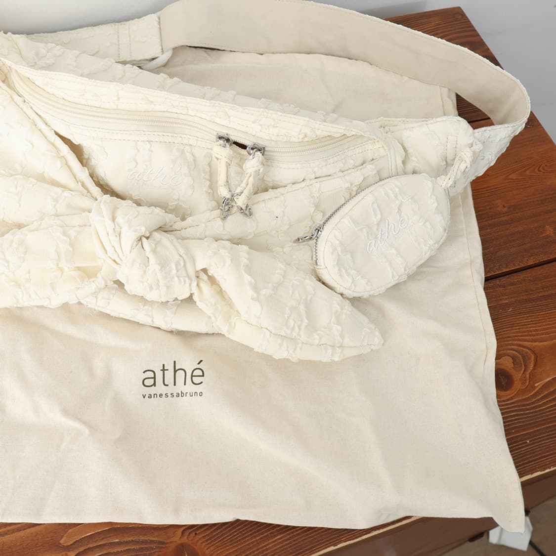 아떼 바네사브루노 르봉 레이스 리본 슬링백  상품이미지9