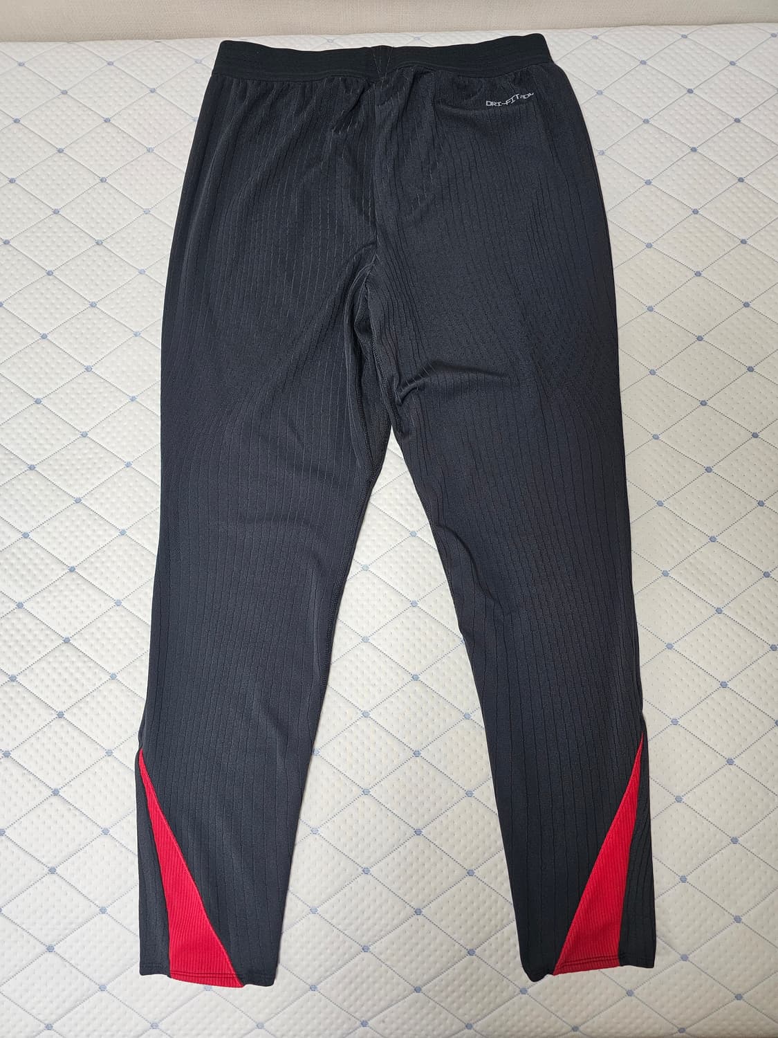 2425 나이키 리버풀 전반기 지급용 ADV 베이퍼니트 팬츠 트레이닝 상품이미지2