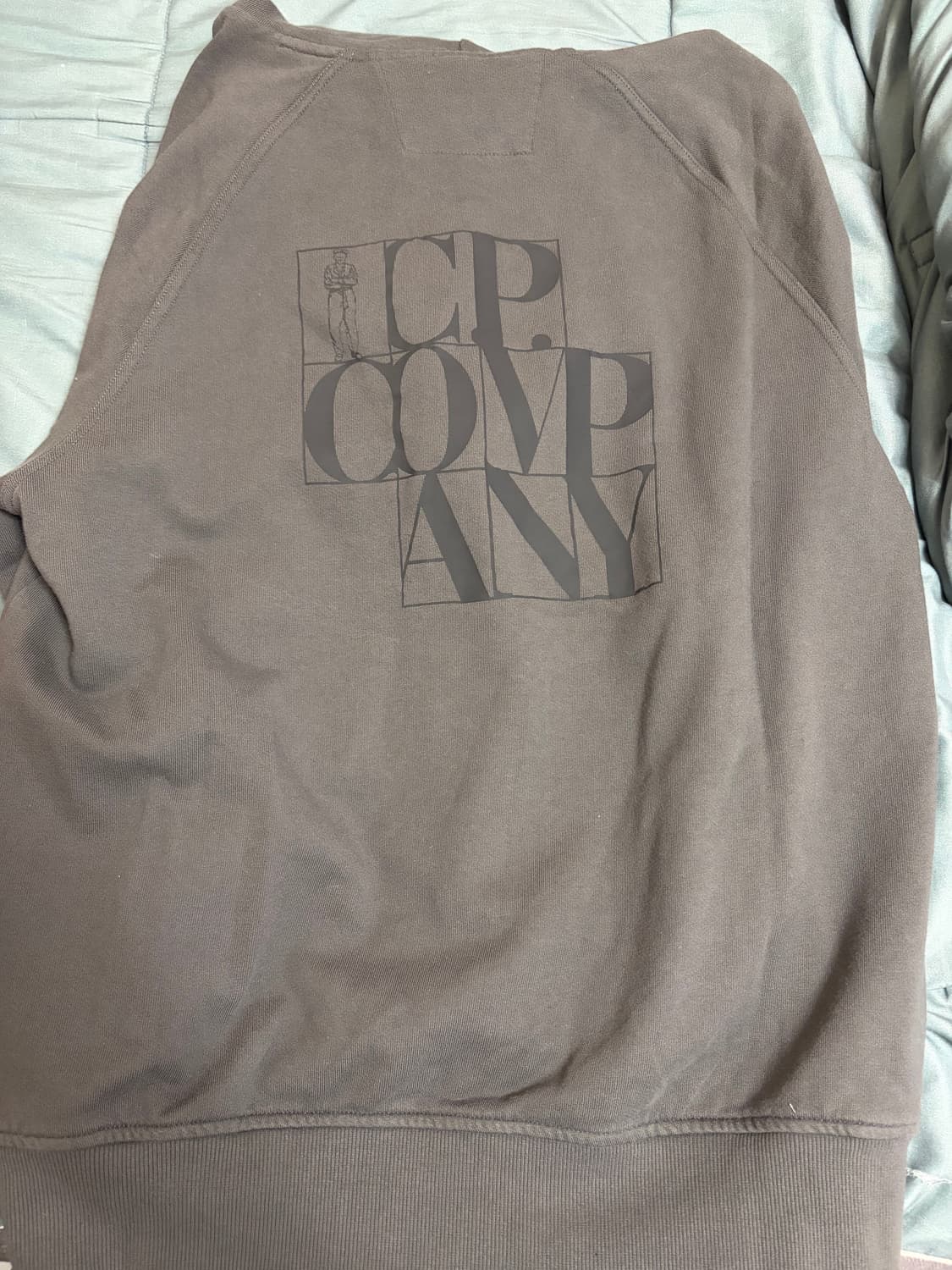 CP컴퍼니 후드티 판매합니다 M  상품이미지2