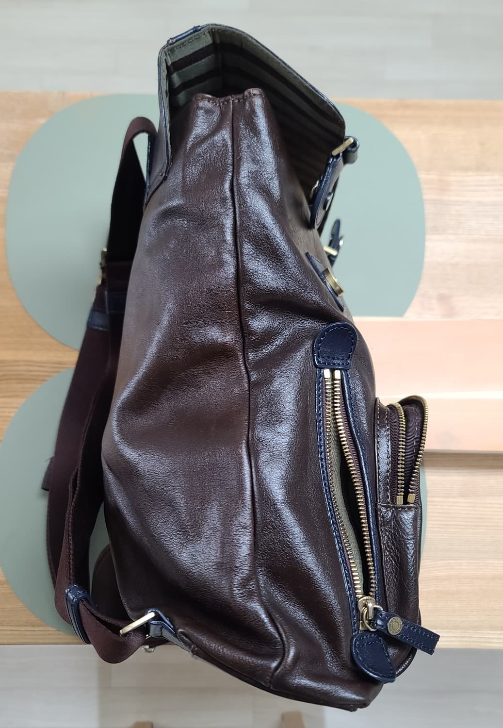 몽삭 천연 가죽 백팩 - 어깨 흘러내림 방지 커스텀, 상태 굿 
 상품이미지2