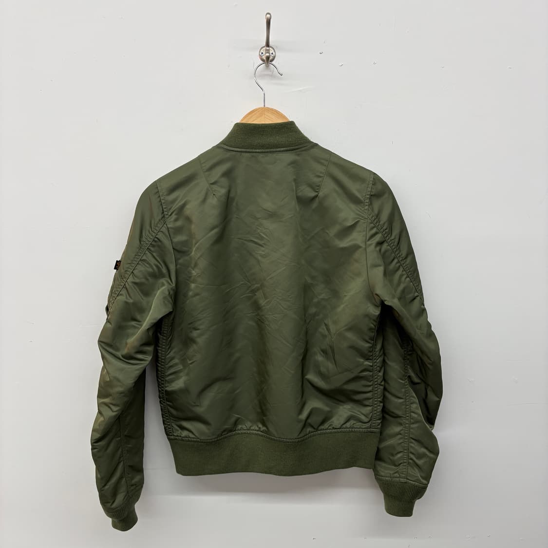 알파인더스트리 MA-1 봄버 자켓 카키 여/XS 상품이미지4