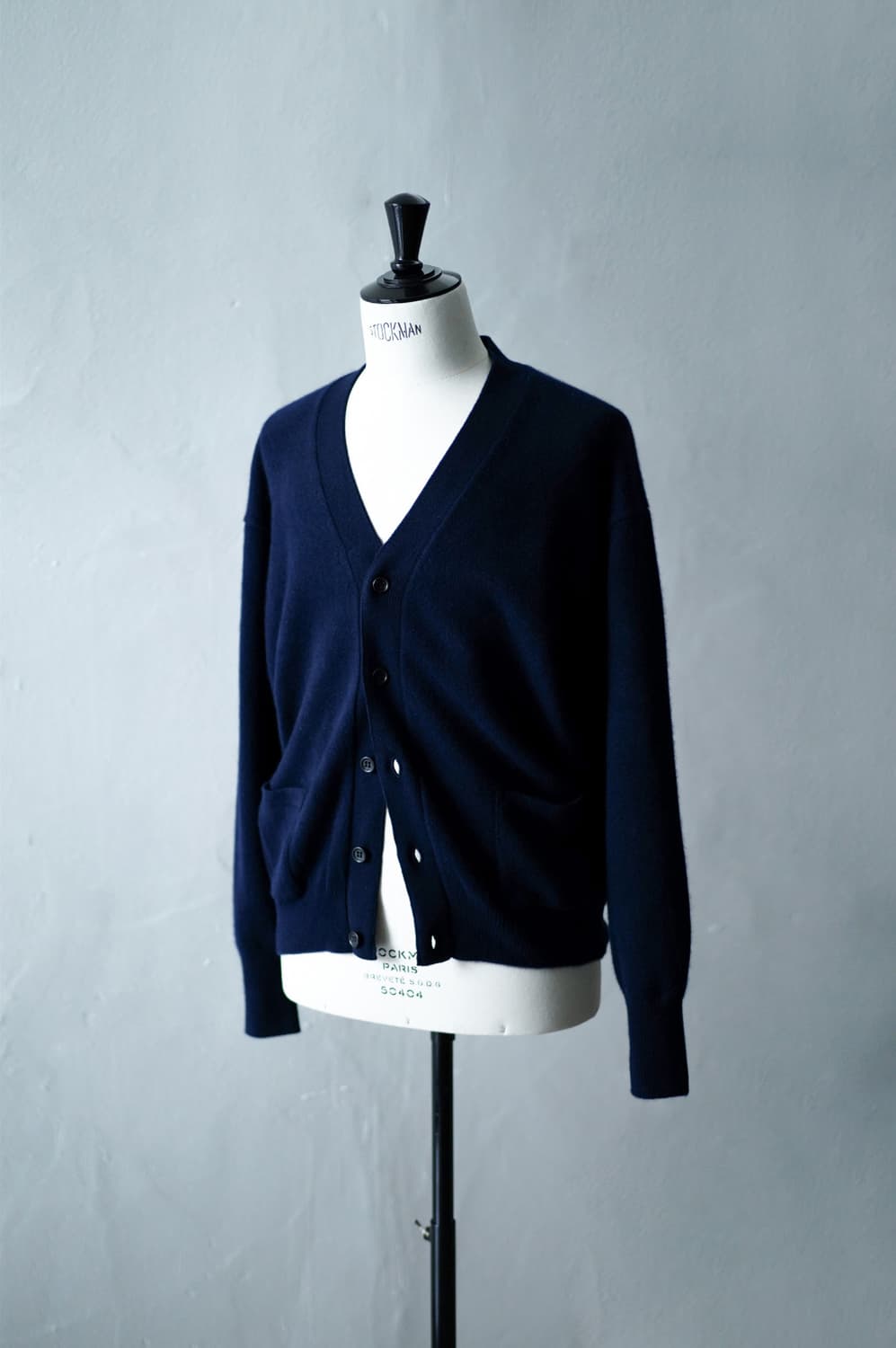 헤릴 herill 골든캐시미어 가디건 네이비 3 상품이미지2