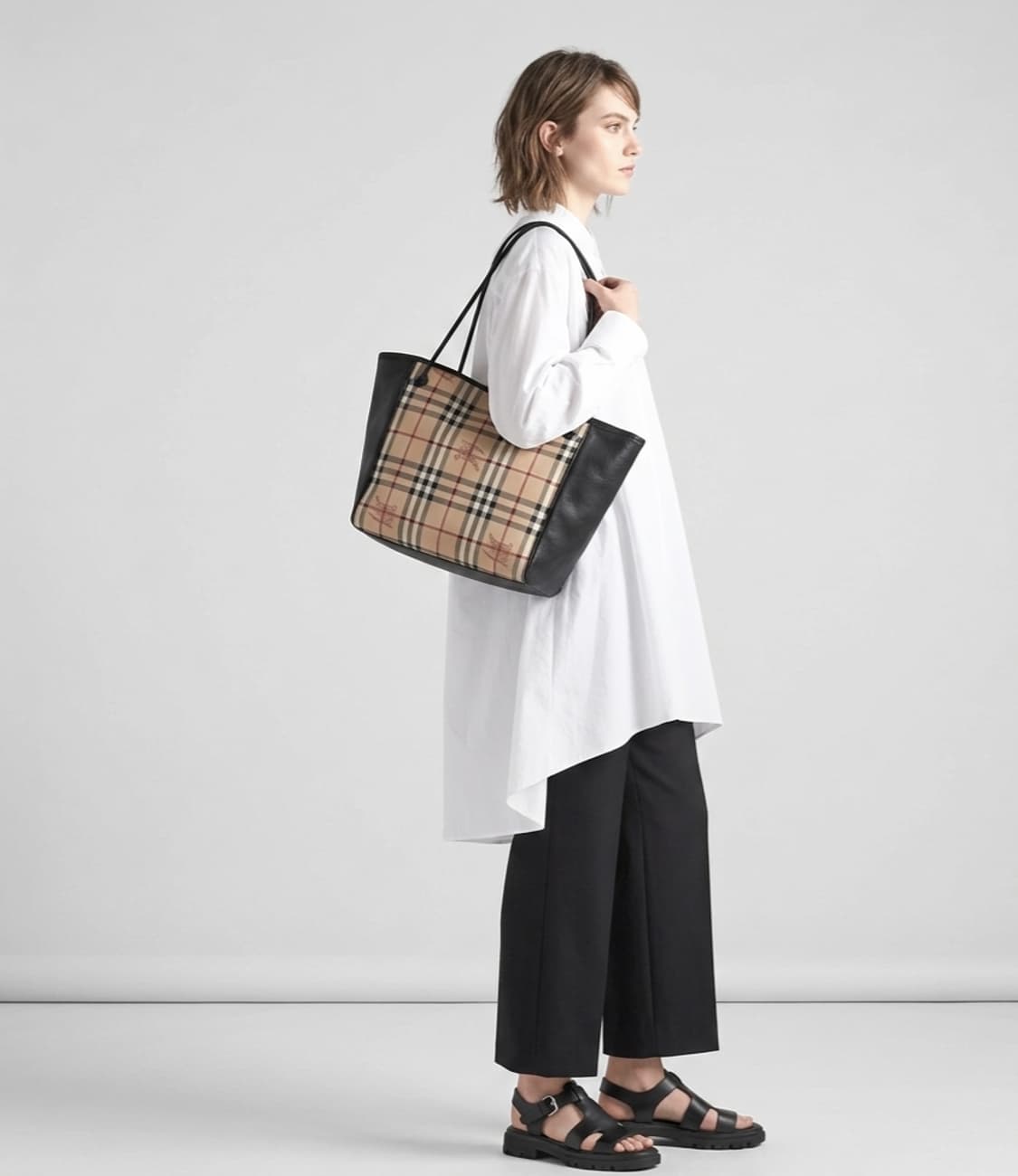 버버리 가방 숄더백,토트백(디올샤넬보테가루이비통구찌셀린느생로랑발렌시아가) 상품이미지10