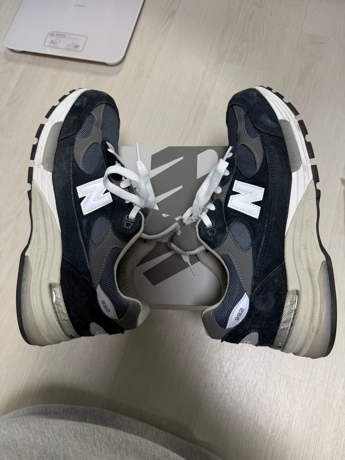 뉴발란스 992 코어네이비 상품이미지4