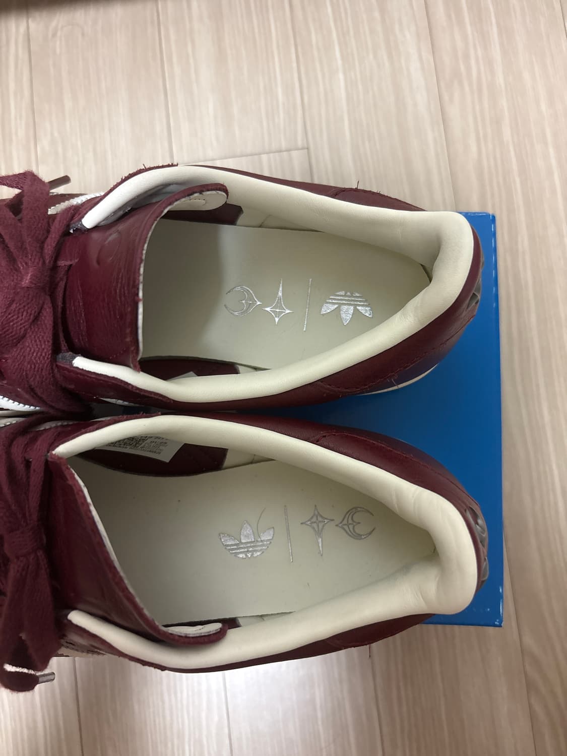 떠그클럽 아디다스 버건디 265 상품이미지4