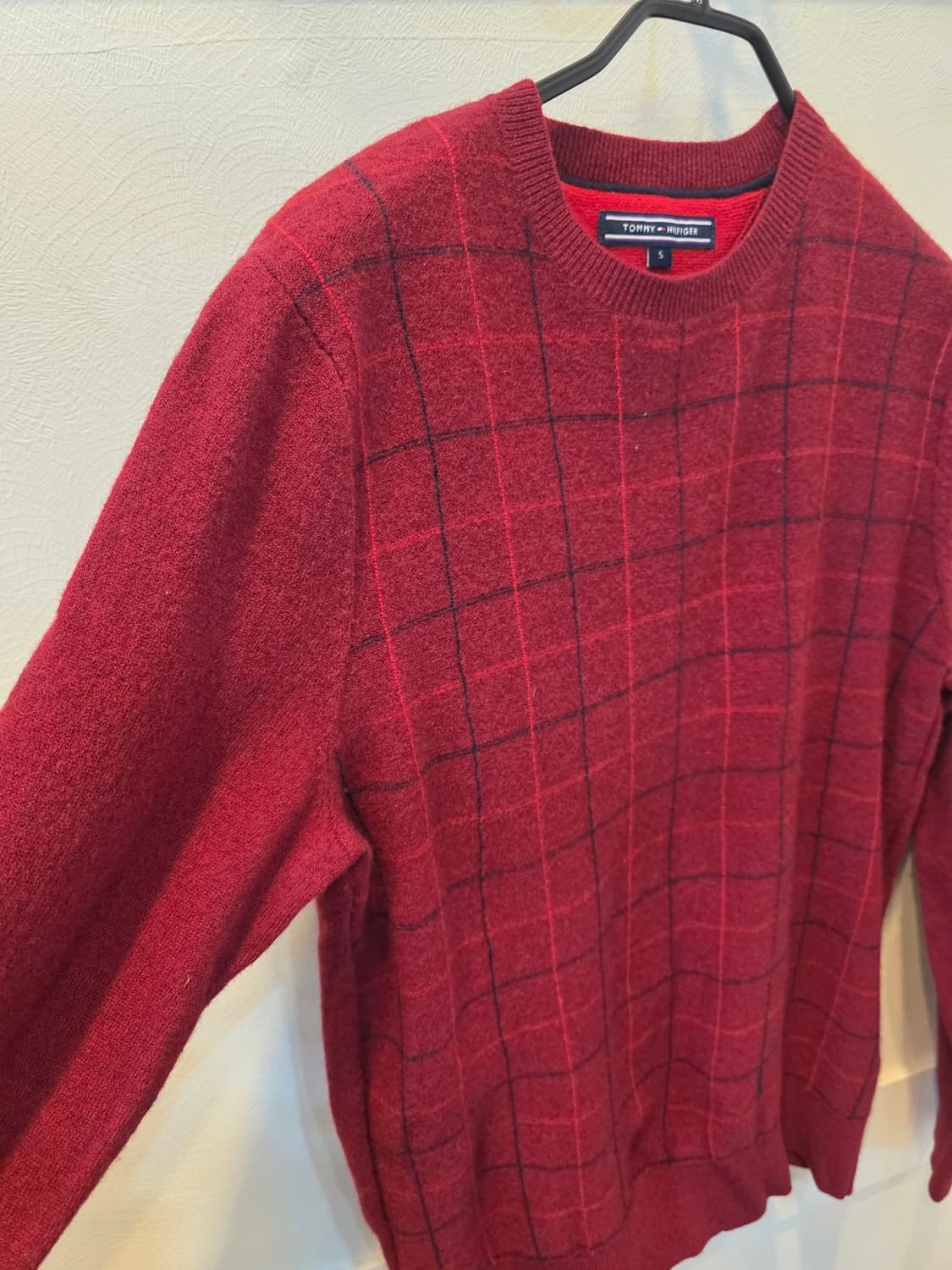 타미힐피거 레드 체크 니트 상품이미지3