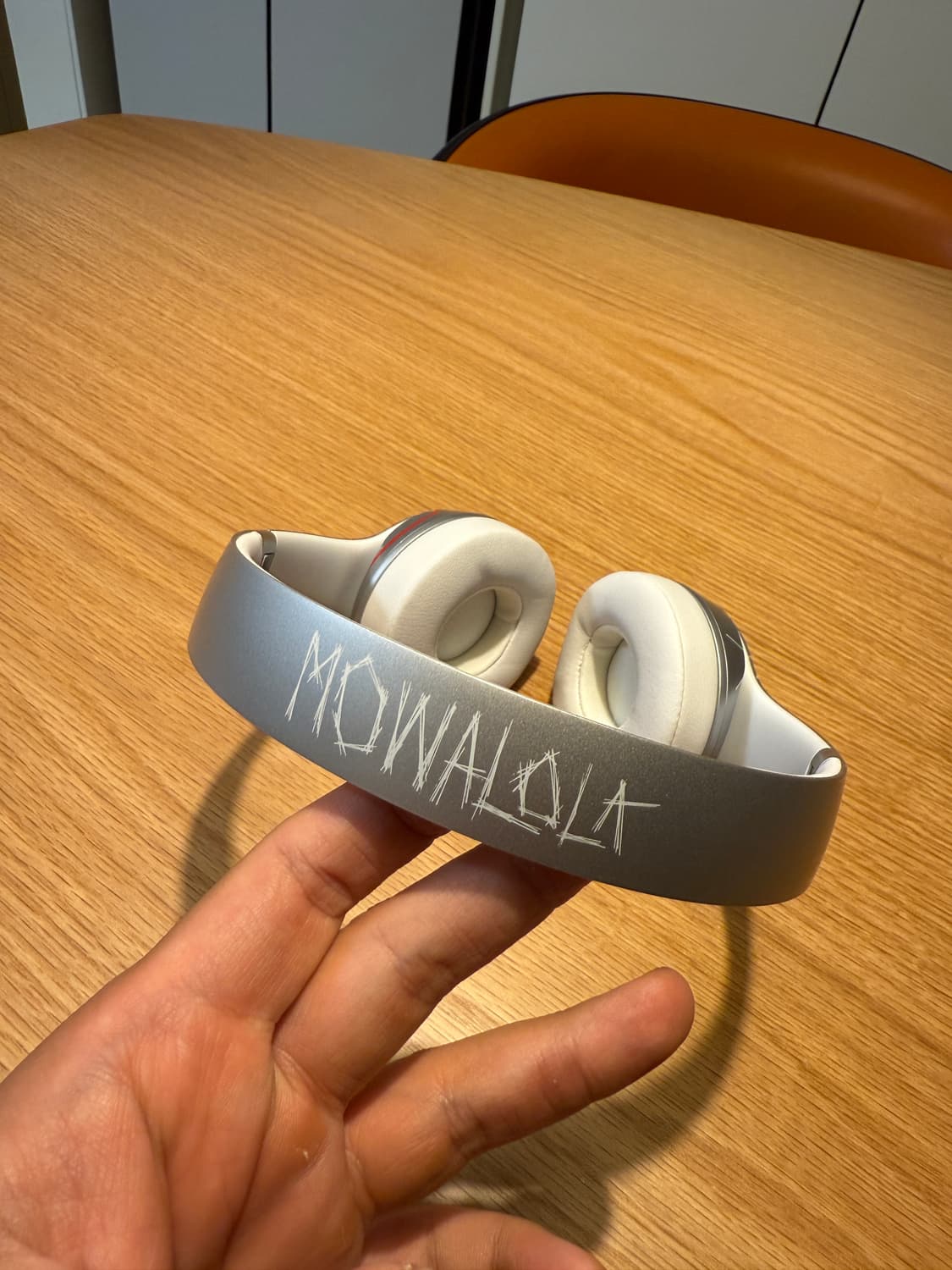 Mowalola 모와로라 x beats solo3  상품이미지2