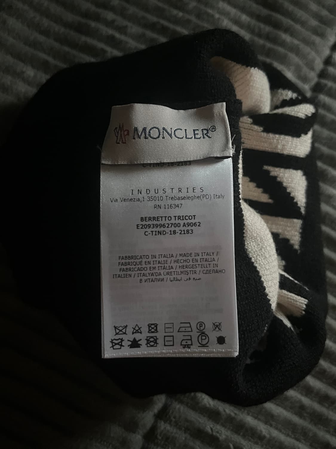 몽클레어 비니 블랙 상품이미지2