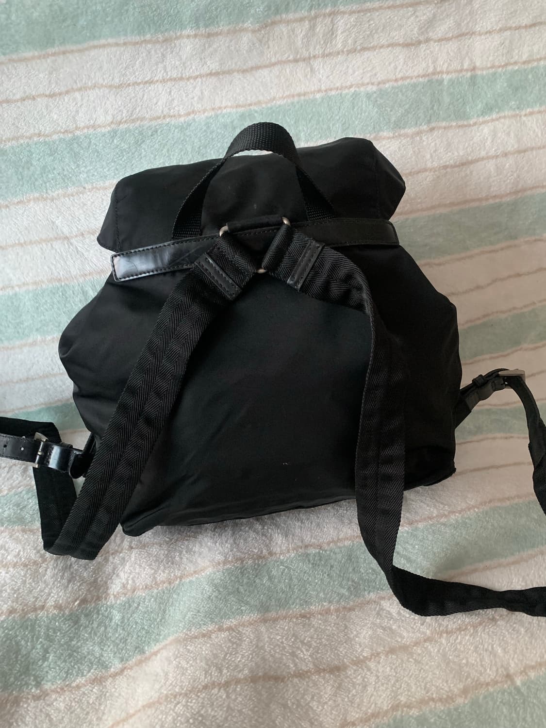 프라다 백팩 미듐 상품이미지6