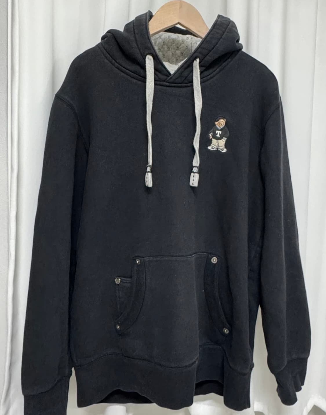 티니위니 기모 블랙 후드티 상품이미지2