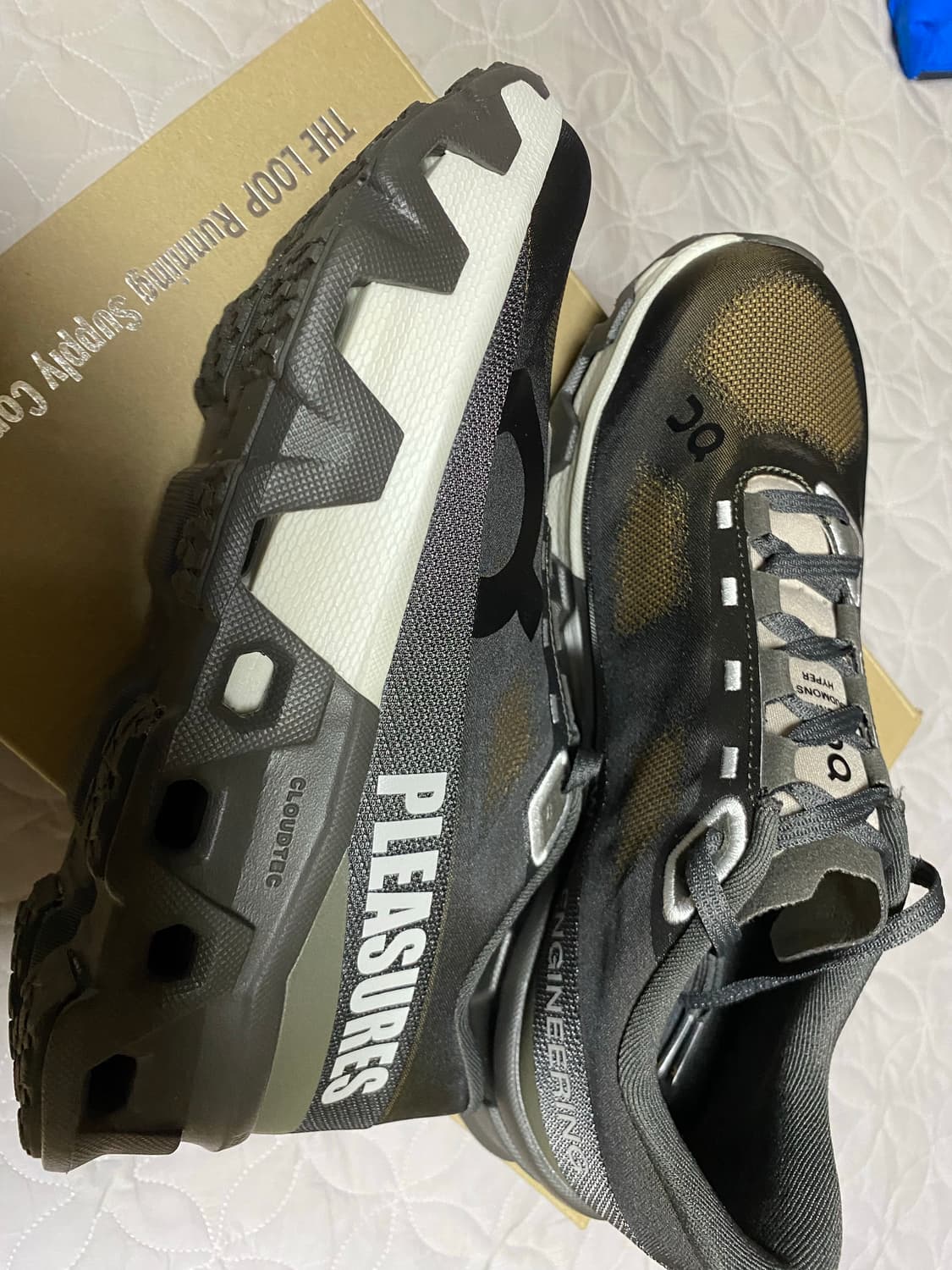 온러닝 플레져스 클라우드몬스터 하이퍼 w255 새상품 상품이미지2