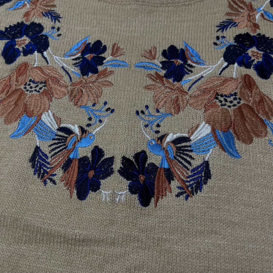 애슐리 여성 플라워 자수 라운드 니트 M/95 상품이미지6