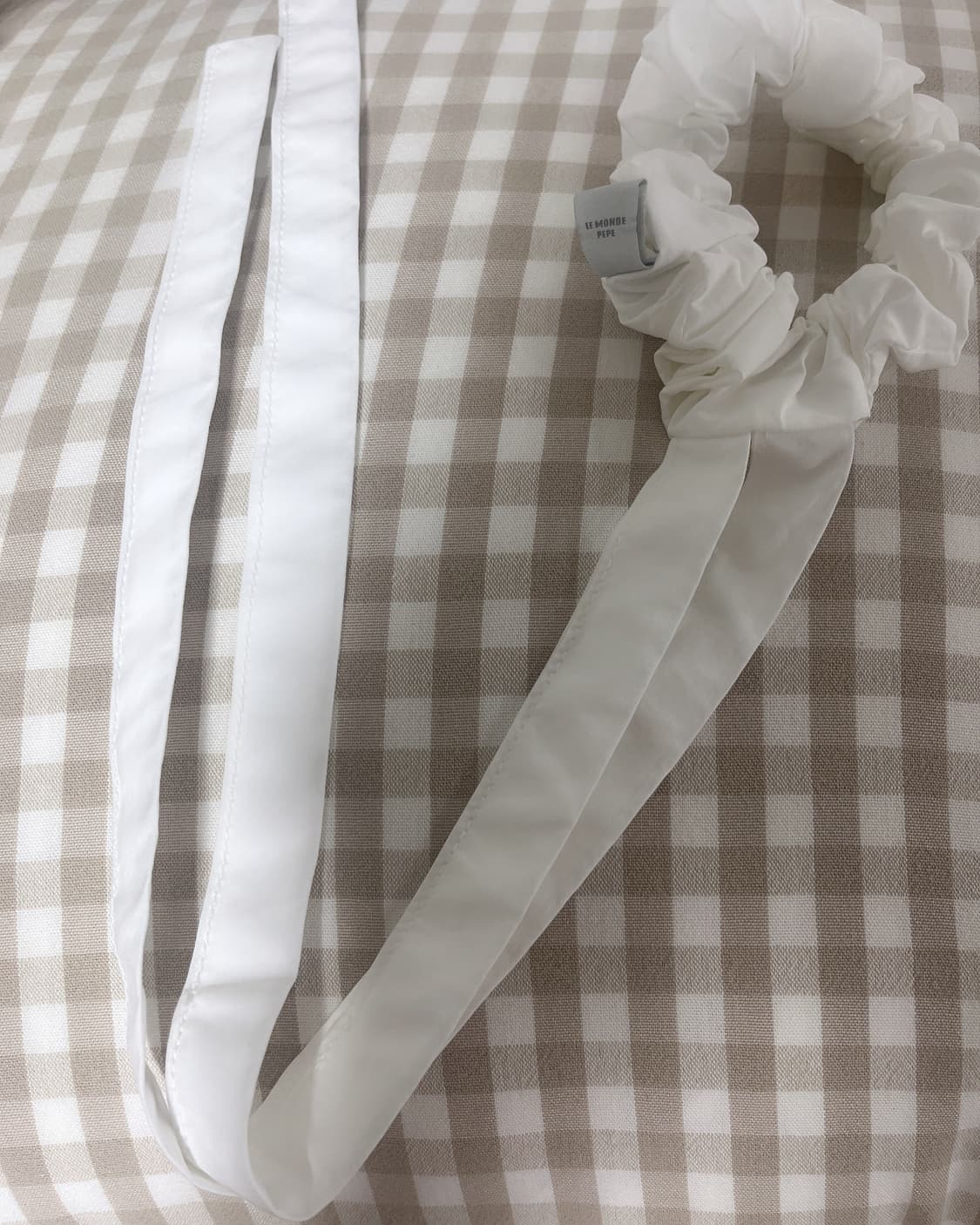 르몽드페페 ribbon hair scrunchie - white 상품이미지2