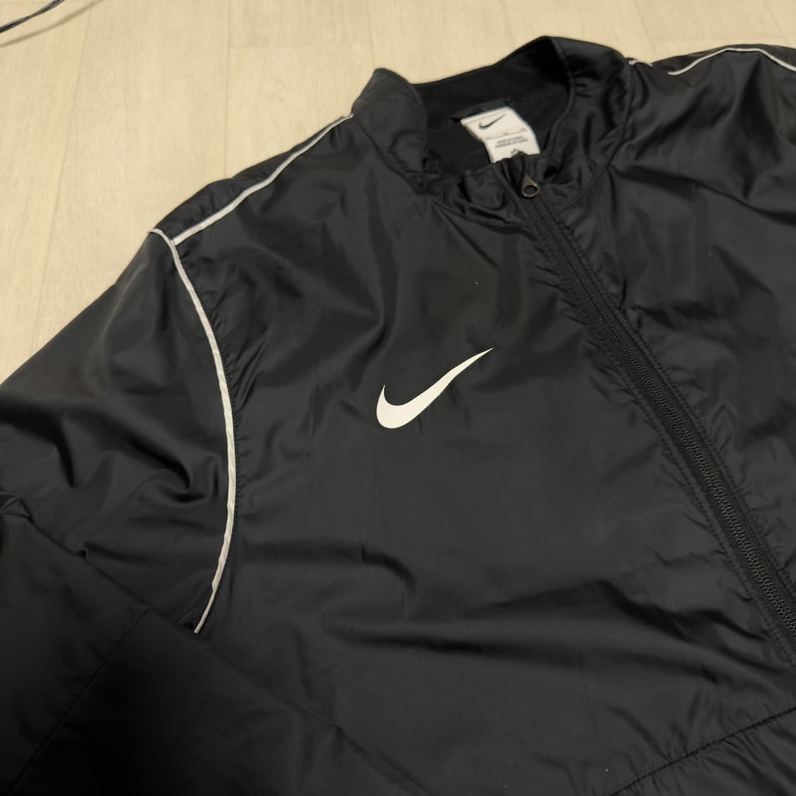 나이키 바람막이 상품이미지3