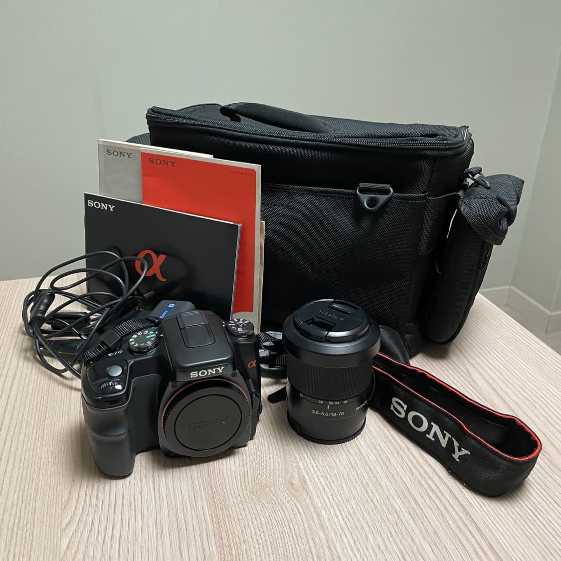 소니 알파 DSLR-A100 빈티지 카메라 상품이미지1