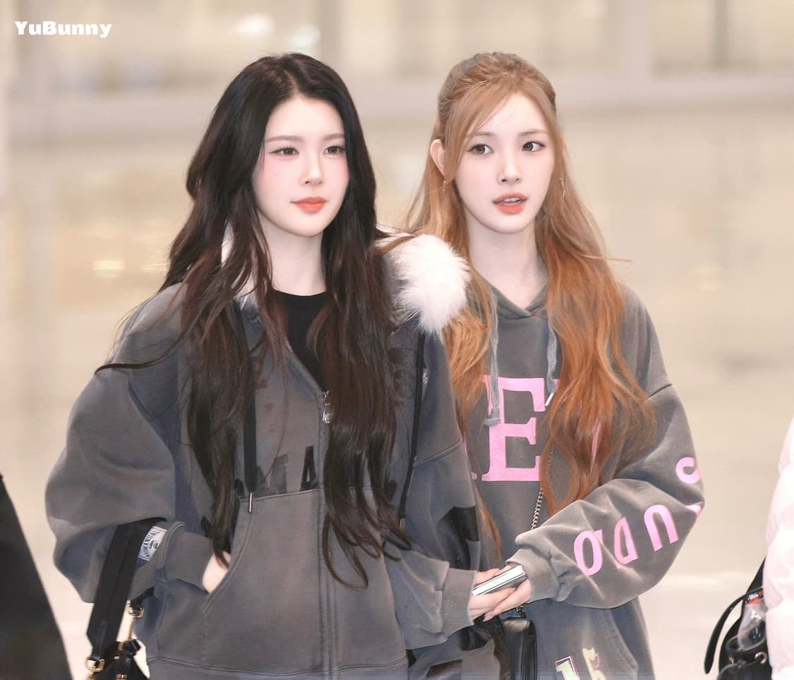 (에이나 착용) 노매뉴얼 x 에이프 후디 차콜 상품이미지1