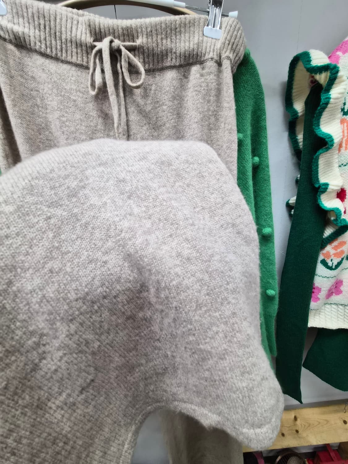 타미힐피거스트라이프 니트. 캐시미어100% 팬츠 상품이미지8