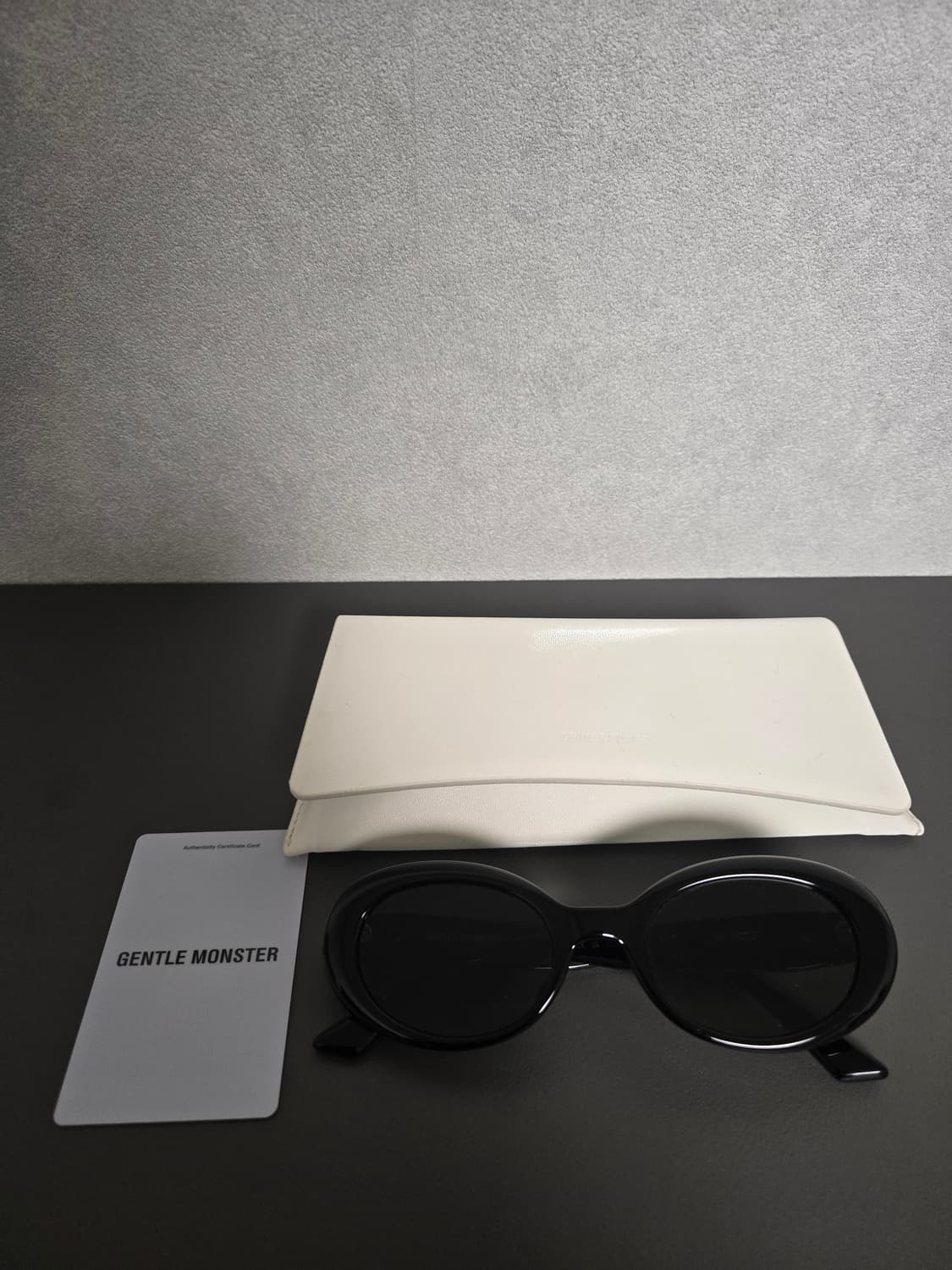 젠틀몬스터 라 모드 01 블랙 상품이미지1