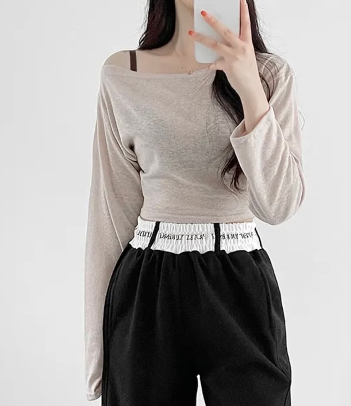 린넨 오프숄더 티 베이지 상품이미지1