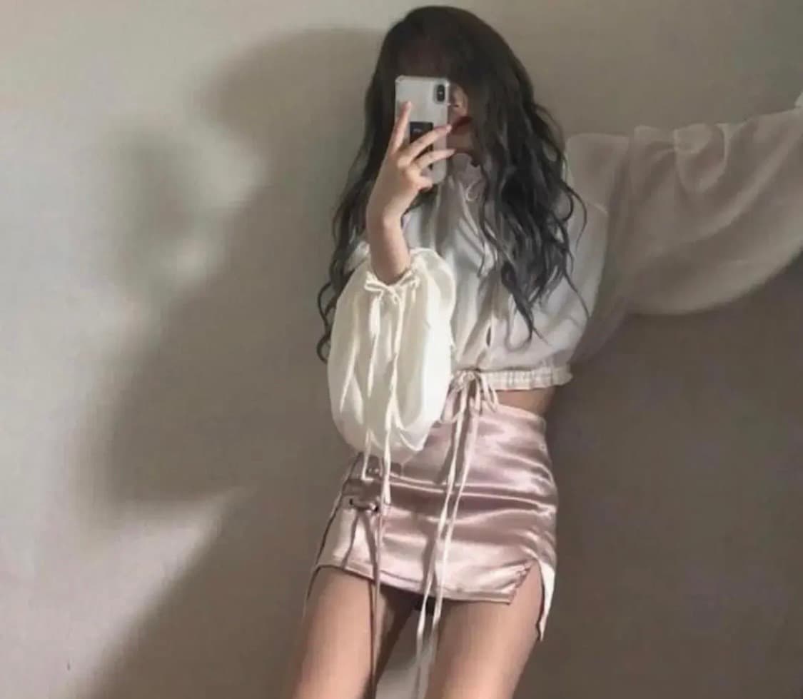 라뇨 체리퀴리 블라우스 + 아일렛 스커트 셋업  상품이미지3