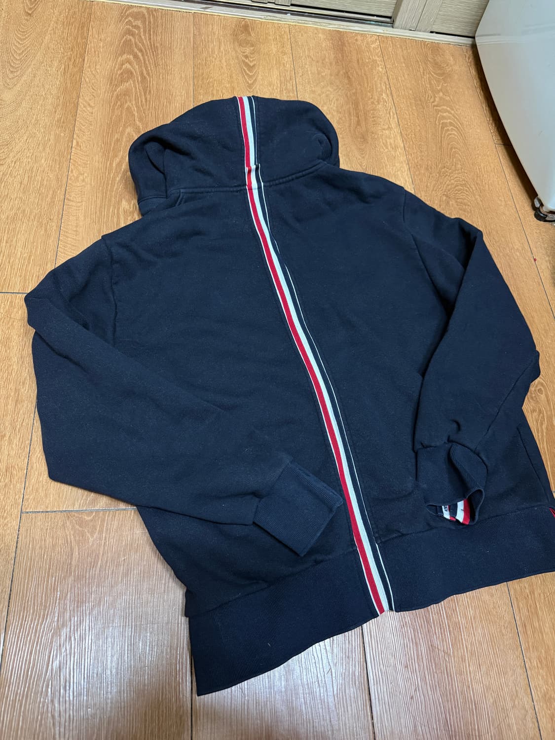 [size 4] 톰브라운 백삼선 후드 상품이미지4