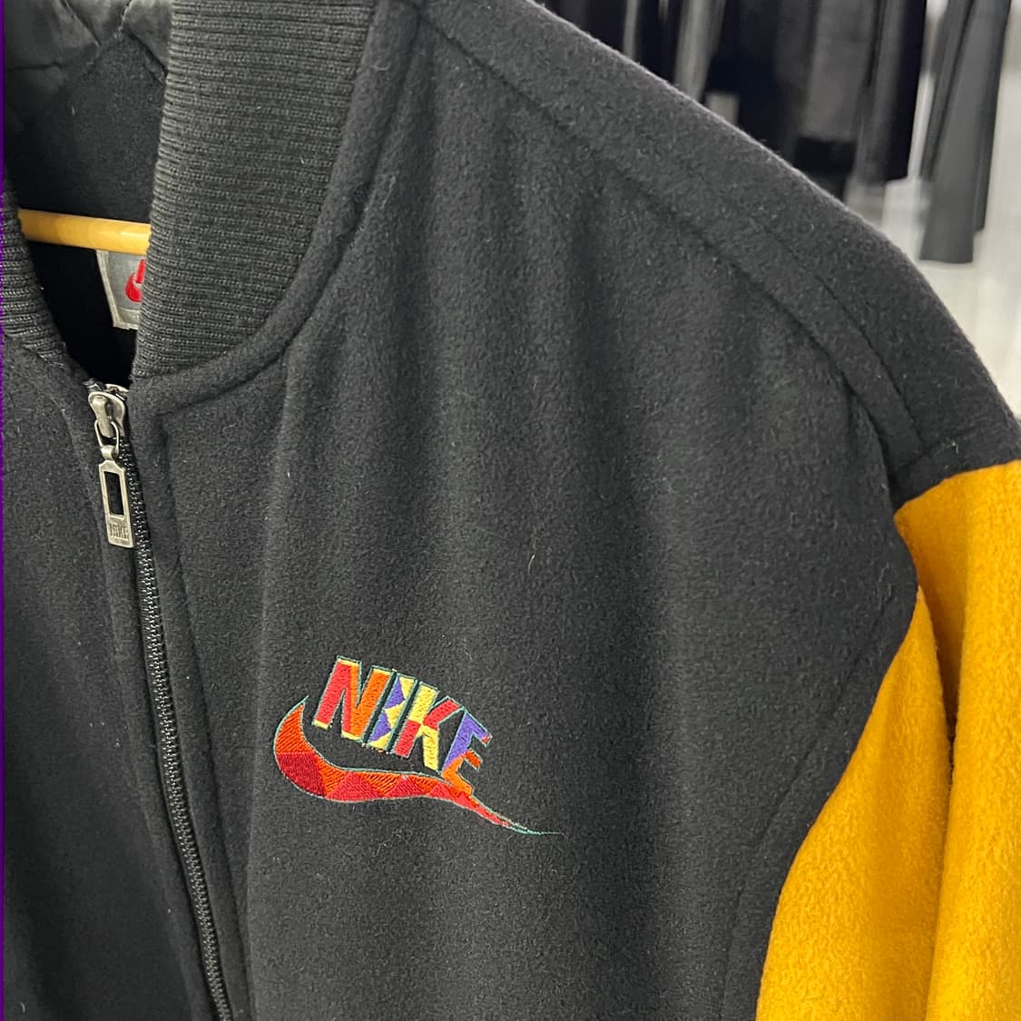 [95] 90s 나이키 삼나스포츠 어반정글 스파이크리 바시티 자켓 상품이미지3