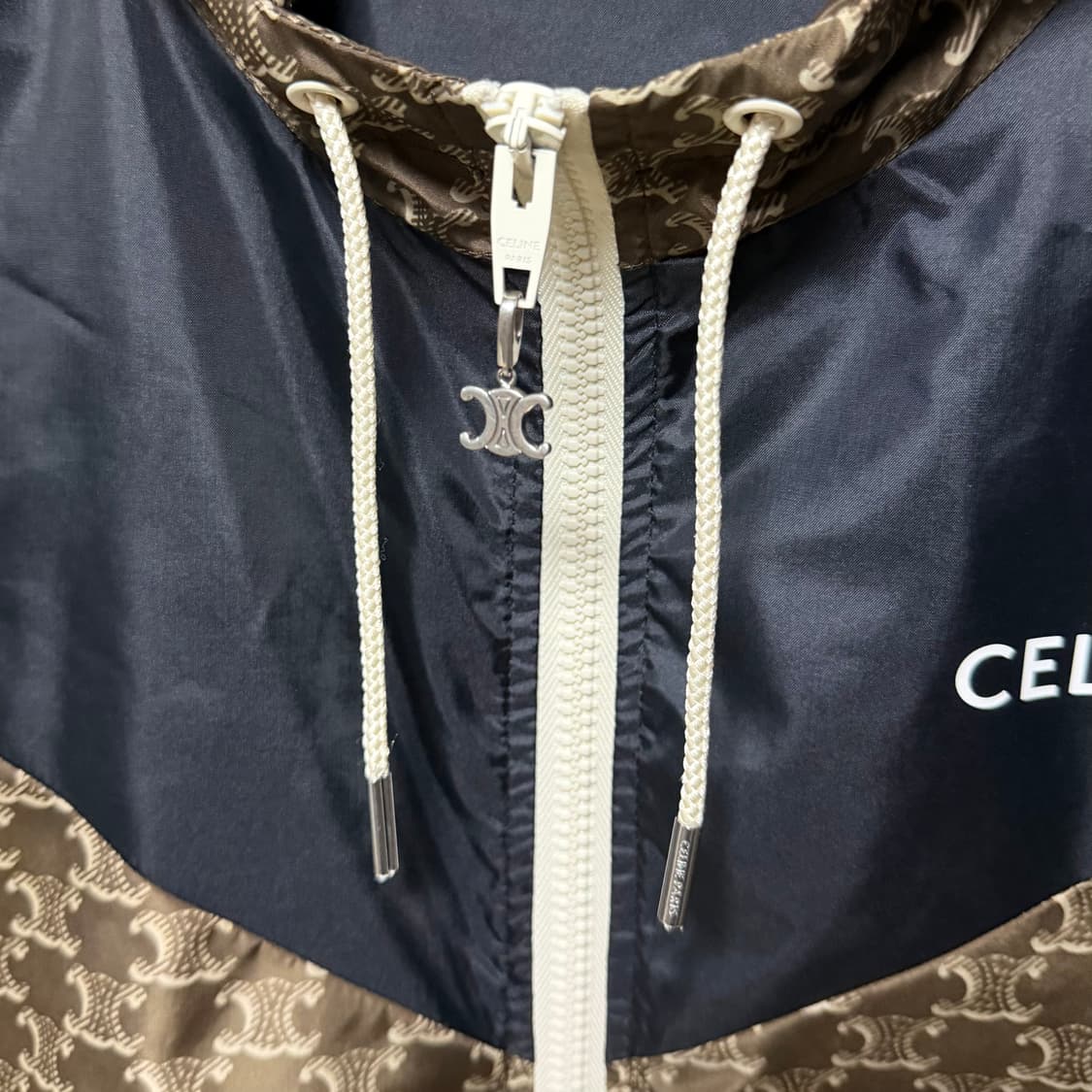 [S+급/50] 셀린느 트리오페 블루종 후드 바람막이 자켓 상품이미지6