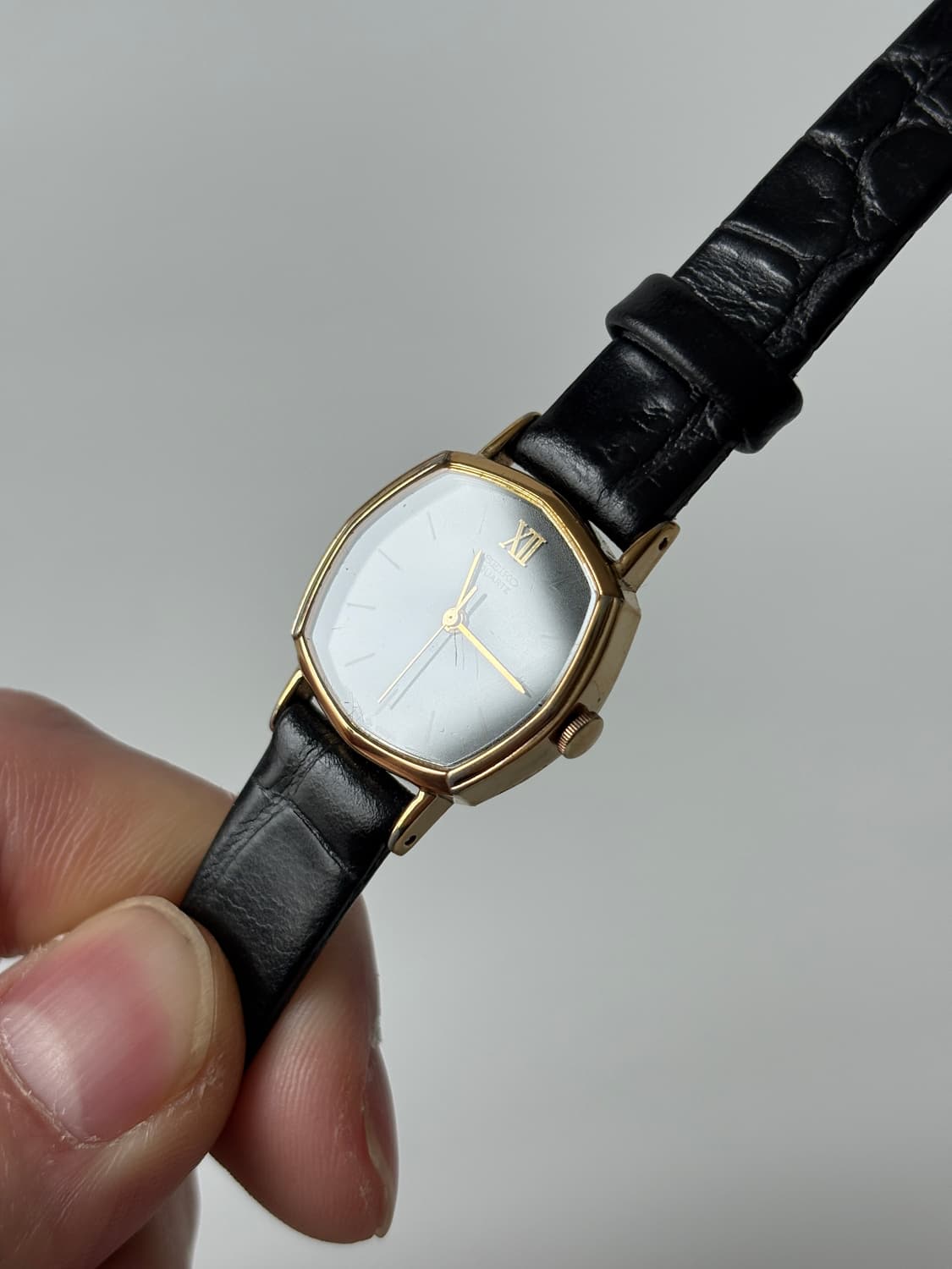 1980년대 블랙 다이얼 골드 옥타곤 쿼츠 여성 상품이미지3