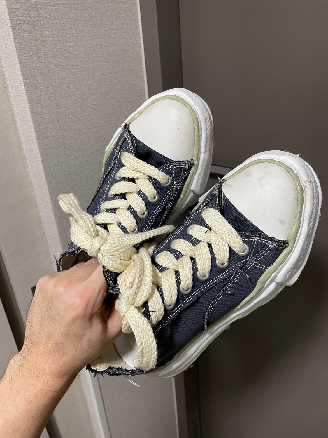 나이젤카본x미하라야스히로 로우 스니커즈 다크 네이비 사이즈 40 상품이미지1