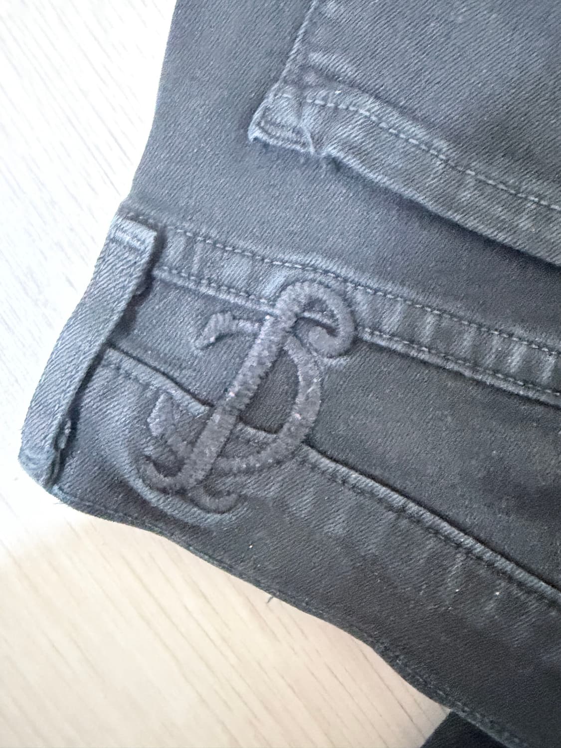 쥬시꾸뛰르 Juicy Couture 블랙 스키니 데님 팬츠 상품이미지4