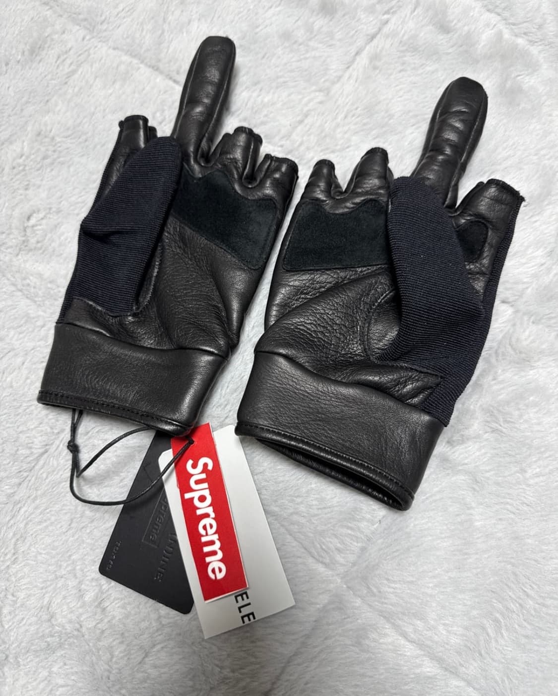 슈프림 x 넘버 나인 25FW 양가죽 미들핑거 글러브 블랙 상품이미지2