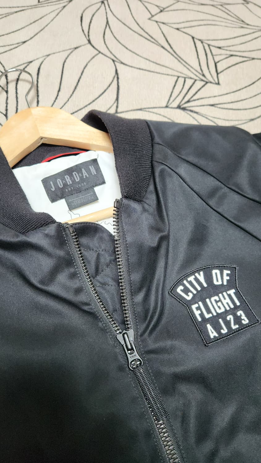 조던 올스타 컬렉션  City of Flight 블랙 MA-1 패딩자켓  상품이미지2