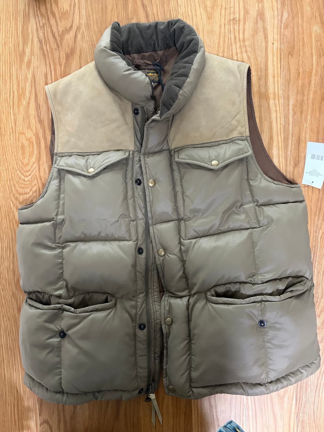 25fw 더블알엘 패딩베스트(레더요크) 새상품 L사이즈 판매합니다. 상품이미지1