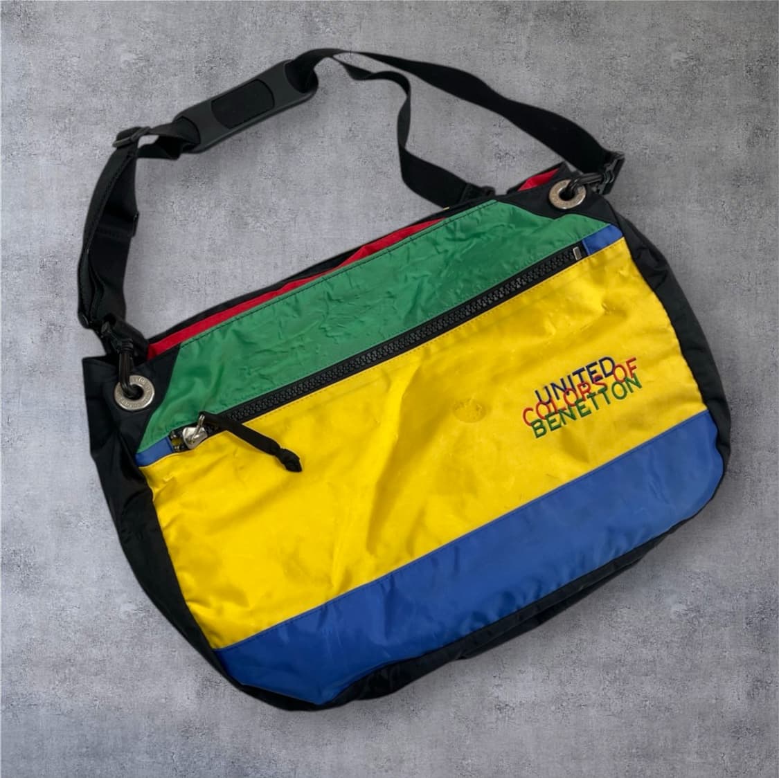 베네통 Benetton 90s 유나이티드 컬러스 멀티컬러 빅 메신저백 상품이미지1