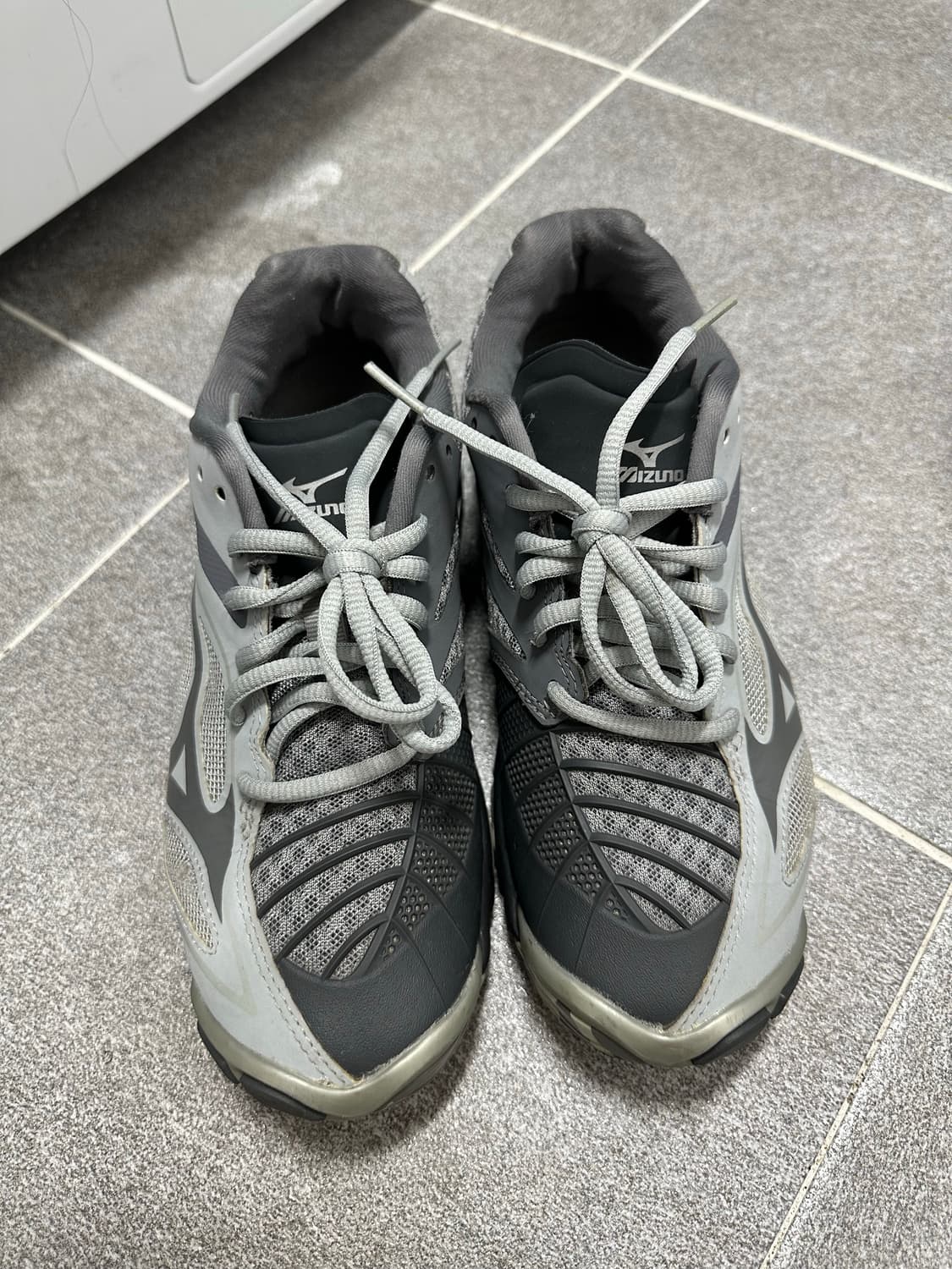 미즈노 웨이브 라이트닝 z3 235 상품이미지2